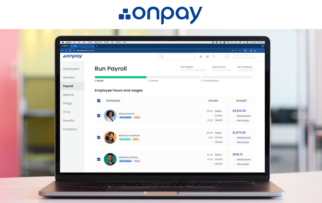 MemberAdvantage OnPay laptop user